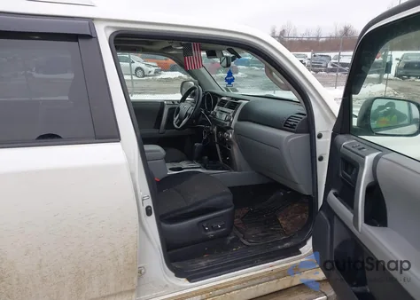 2012 Toyota 4Runner Sr5 z USA, uszkodzony, nr VIN JTEBU5JR2C5081254